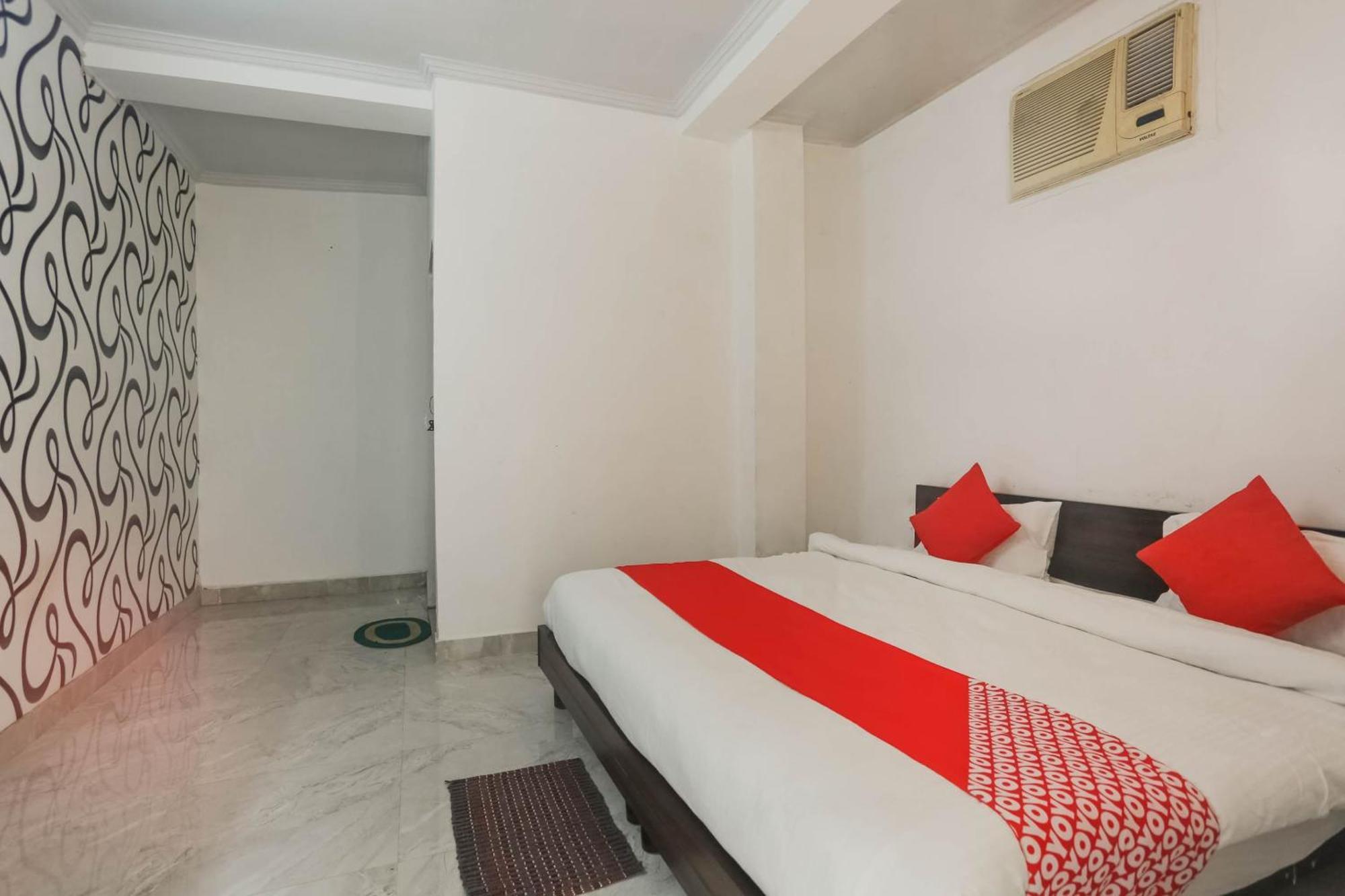 Hotel O Dream Town New Delhi Exterior photo